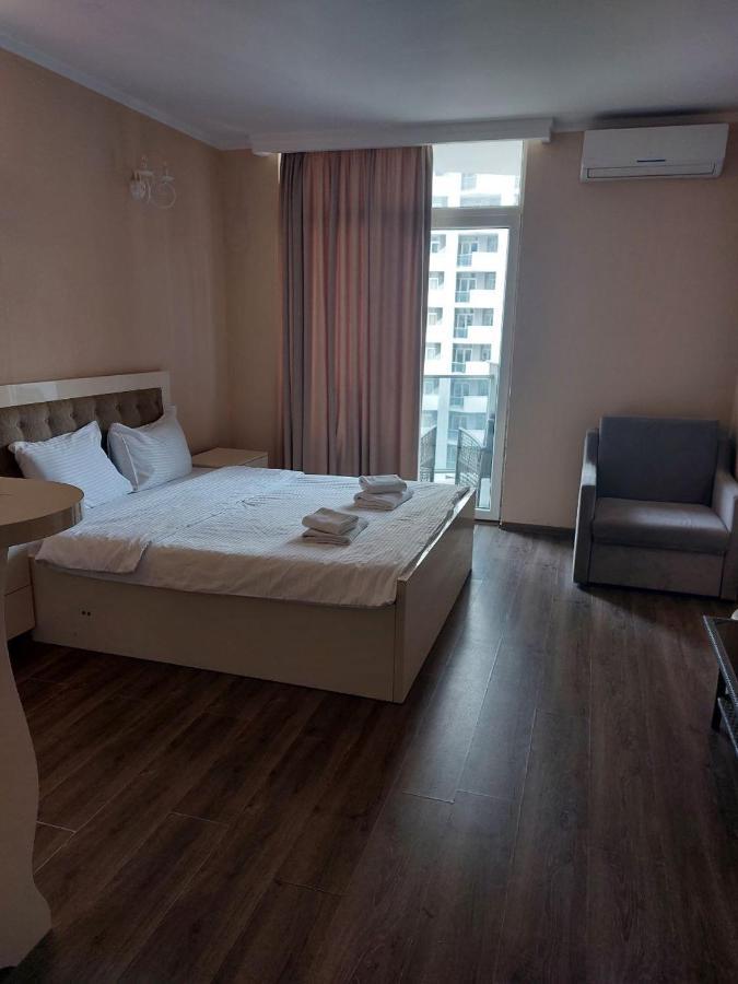 Appartamento City Centre Batumi Esterno foto