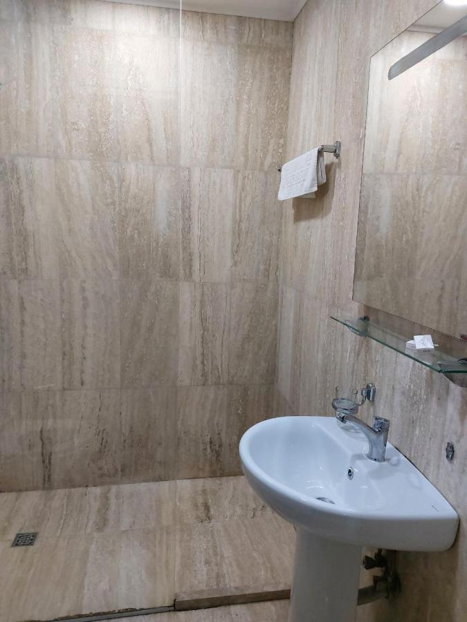 Appartamento City Centre Batumi Esterno foto