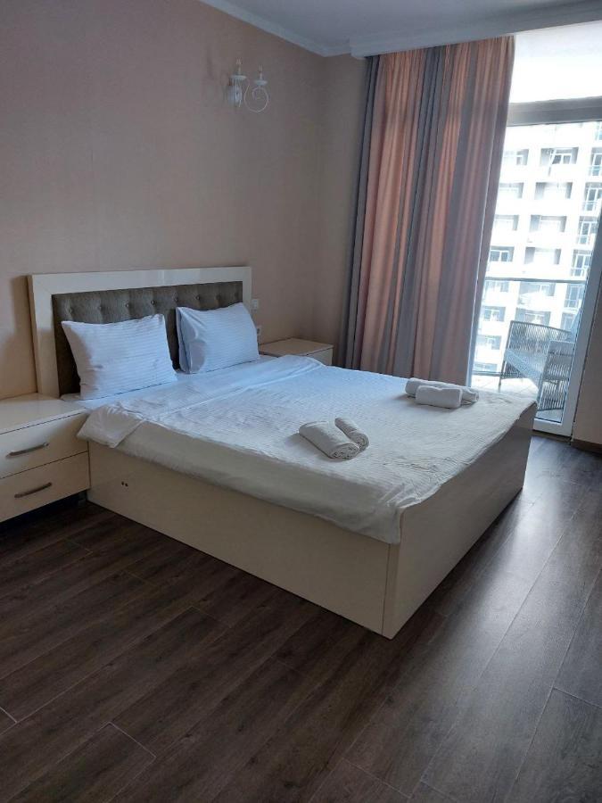 Appartamento City Centre Batumi Esterno foto